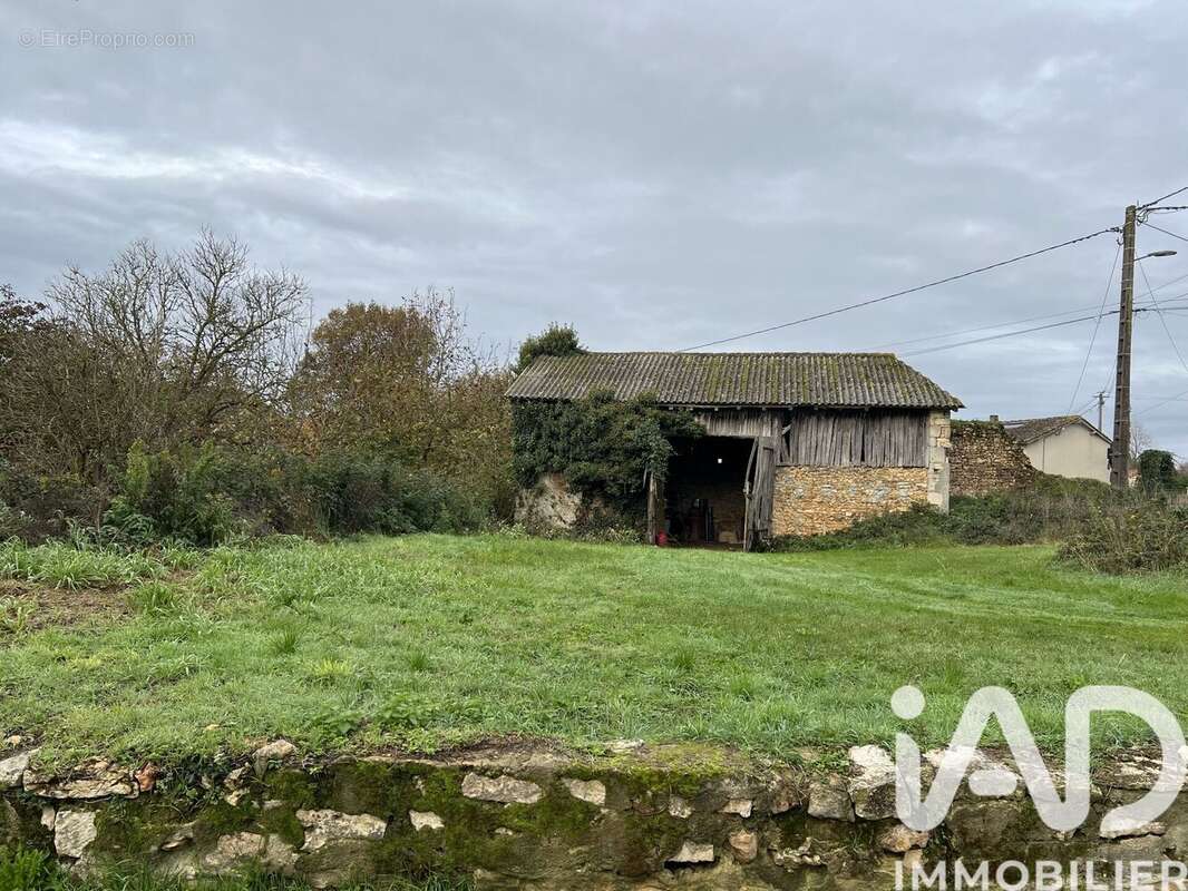 Photo 2 - Maison à COUHE