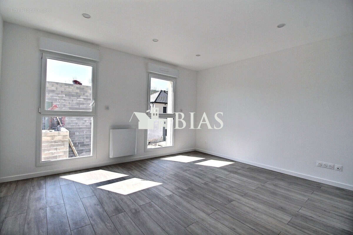 Appartement à LE HOULME
