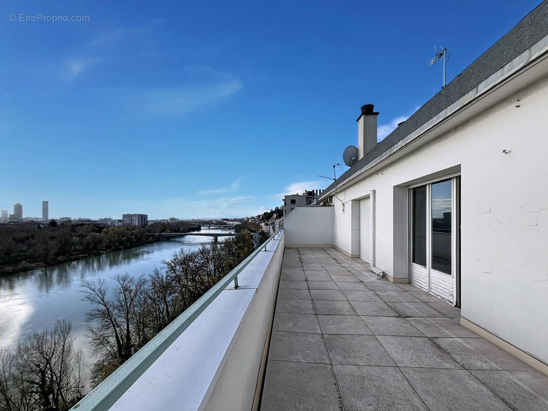 Appartement à CALUIRE-ET-CUIRE