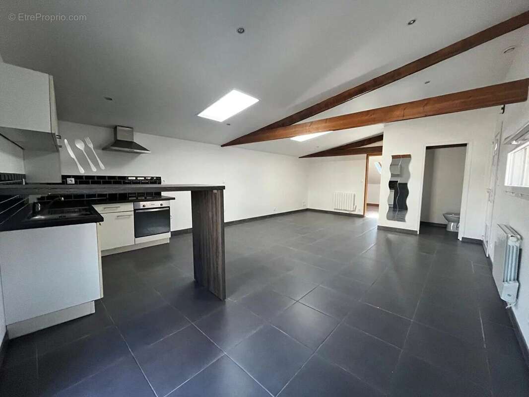 Appartement à PLOUGUENAST