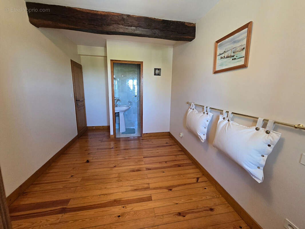 Maison à MAZEROLLES