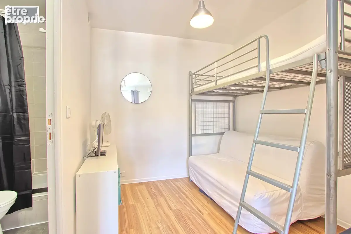 TOULON, Centre-Ville, studio de 15.5m2 en parfait état et idéalement placé - photo 4