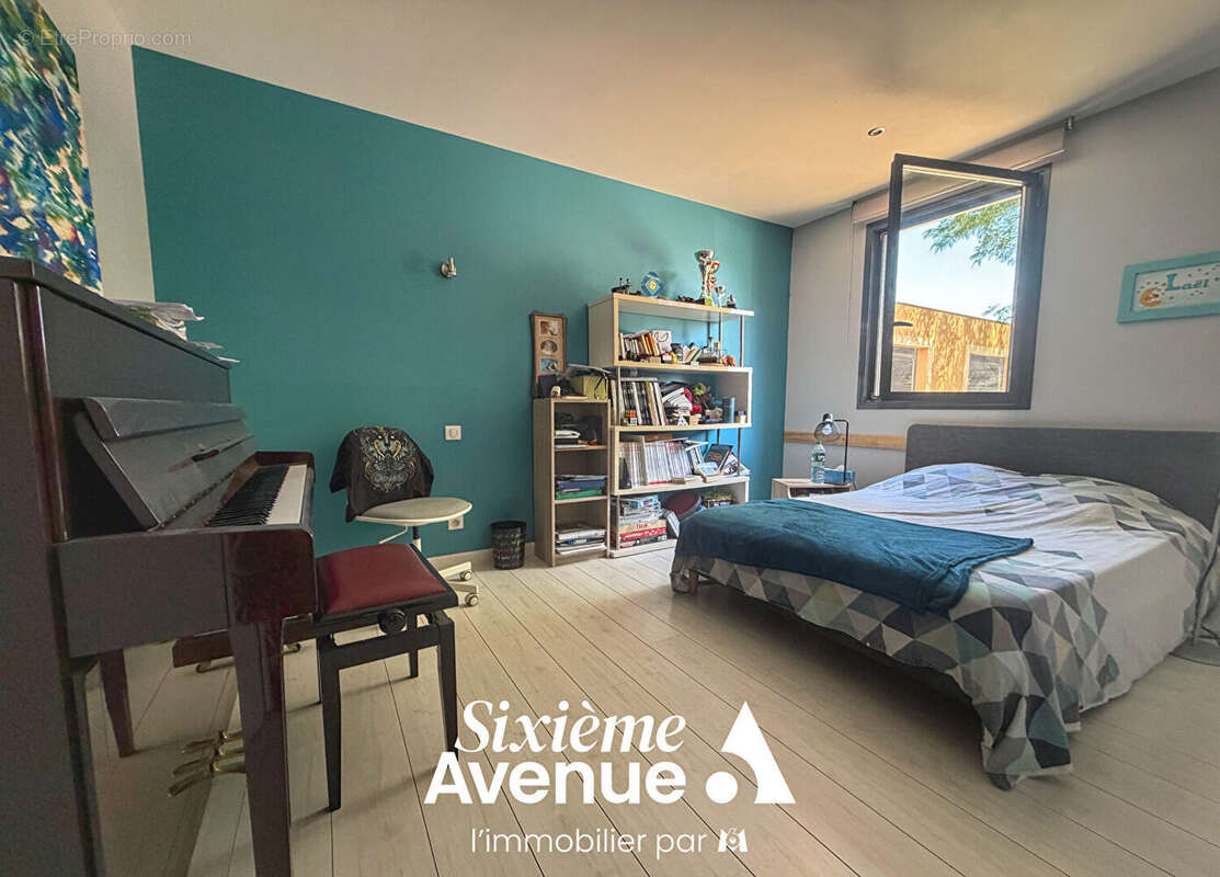Maison 7 pièces à Lamothe Capdeville 220m² - photo 11