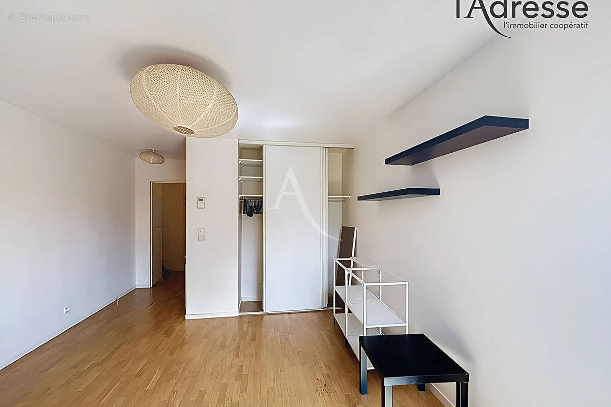 Appartement à SURESNES