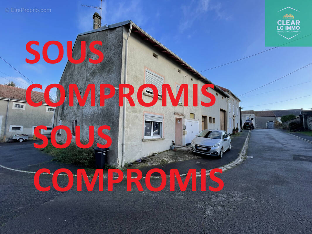 Maison à MONNEREN