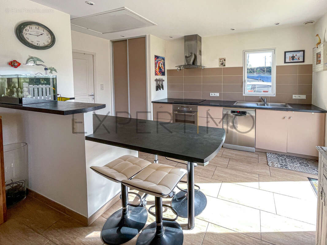 Maison à SAINT-LYPHARD