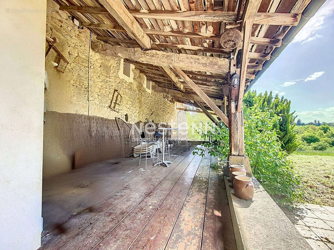 Maison à SEISSAN