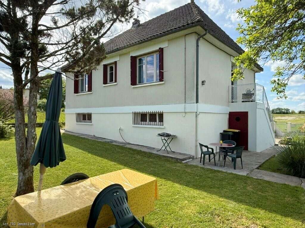 Maison à CHAMPAGNE-MOUTON