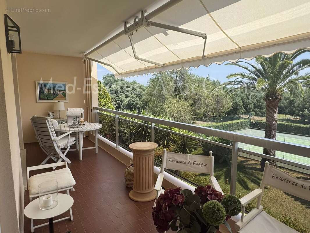 Appartement à LA CROIX-VALMER