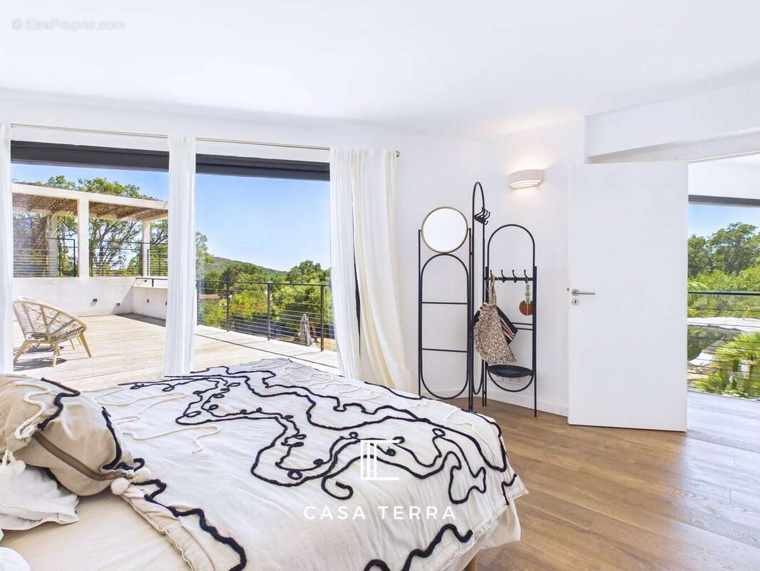 STAGNA - Villa d'exception avec piscine, vue montagnes et mer / Arasu - photo 9