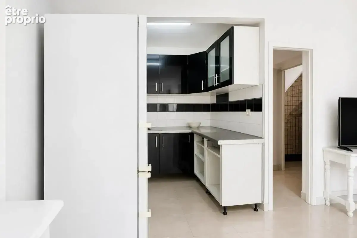 Appartement de 3 pièces de 53 m² à Marseille - photo 2