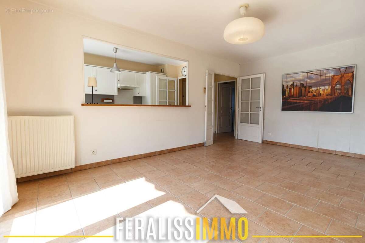 Appartement à JOUY-LE-MOUTIER