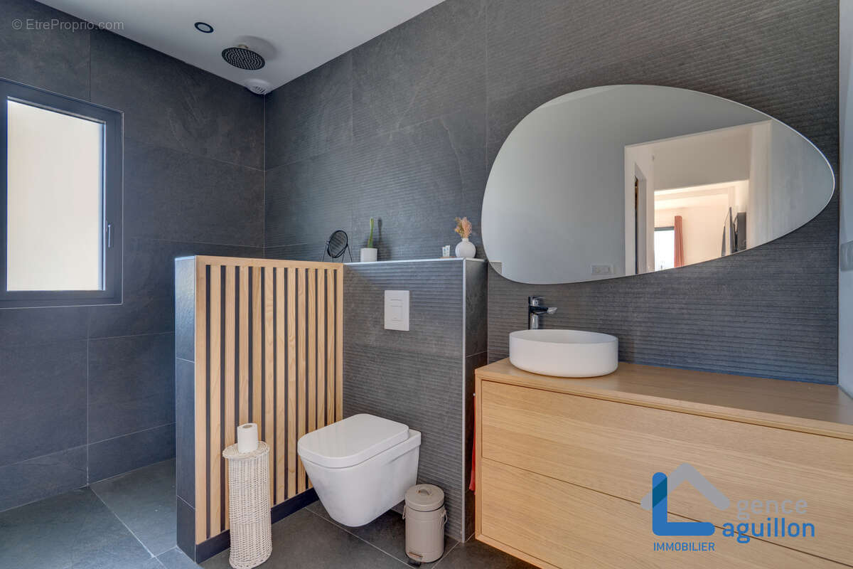 Propriété de prestige avec piscine et 2 studios indépendants à Hendaye - photo 17