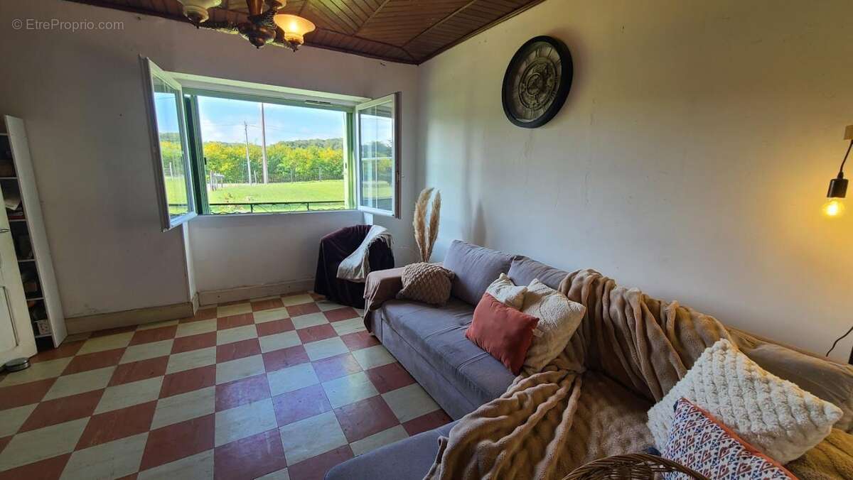 Maison à MIRAMONT-DE-QUERCY