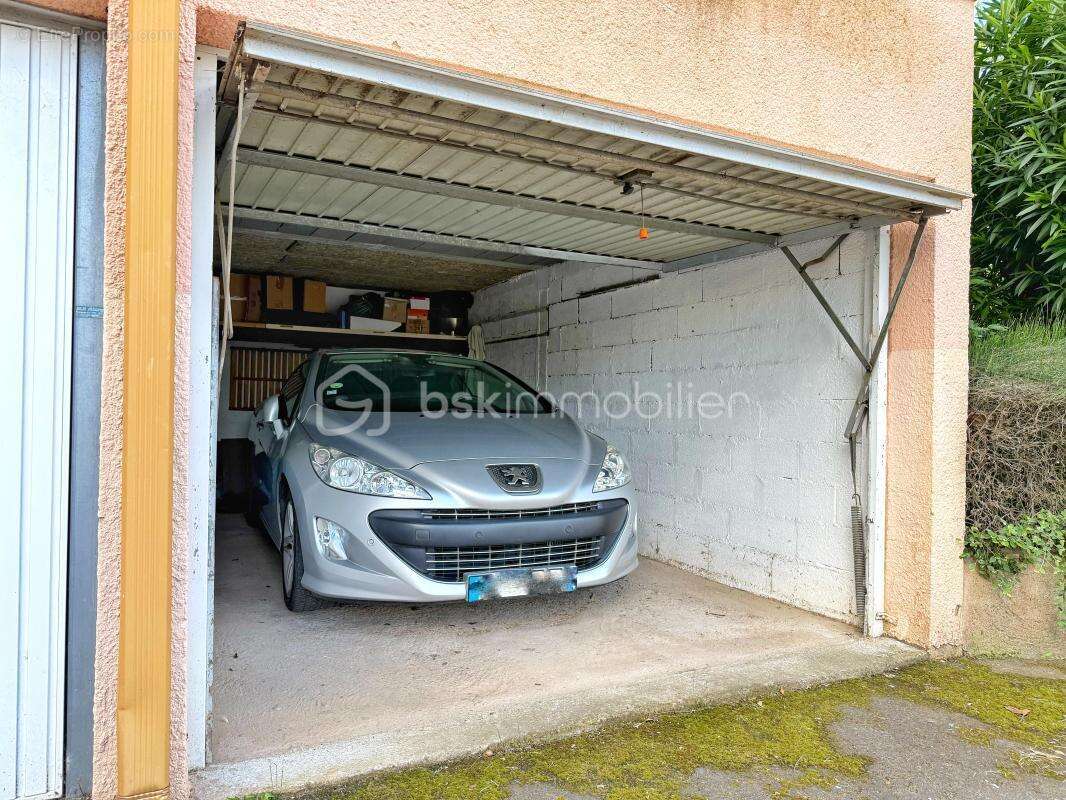 Parking à AGDE