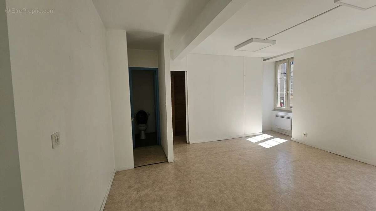 Couhe centre - photo 6