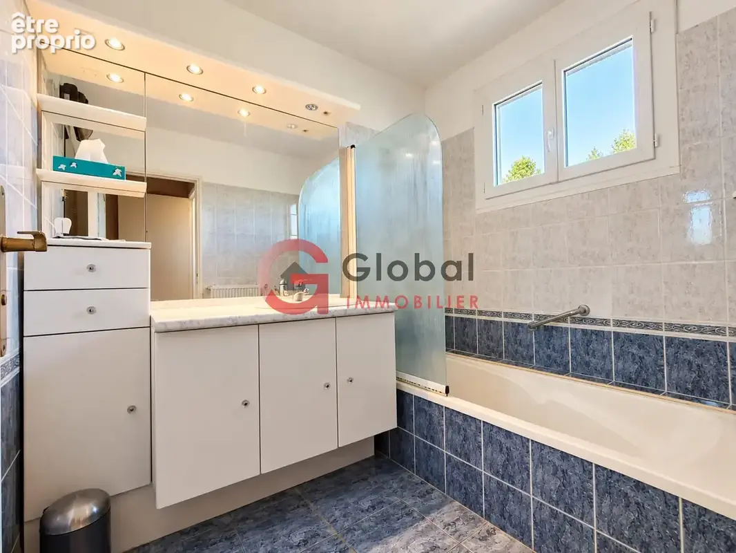 Villa T6 de 130m2 avec terrain de 635m2 et garage - photo 6