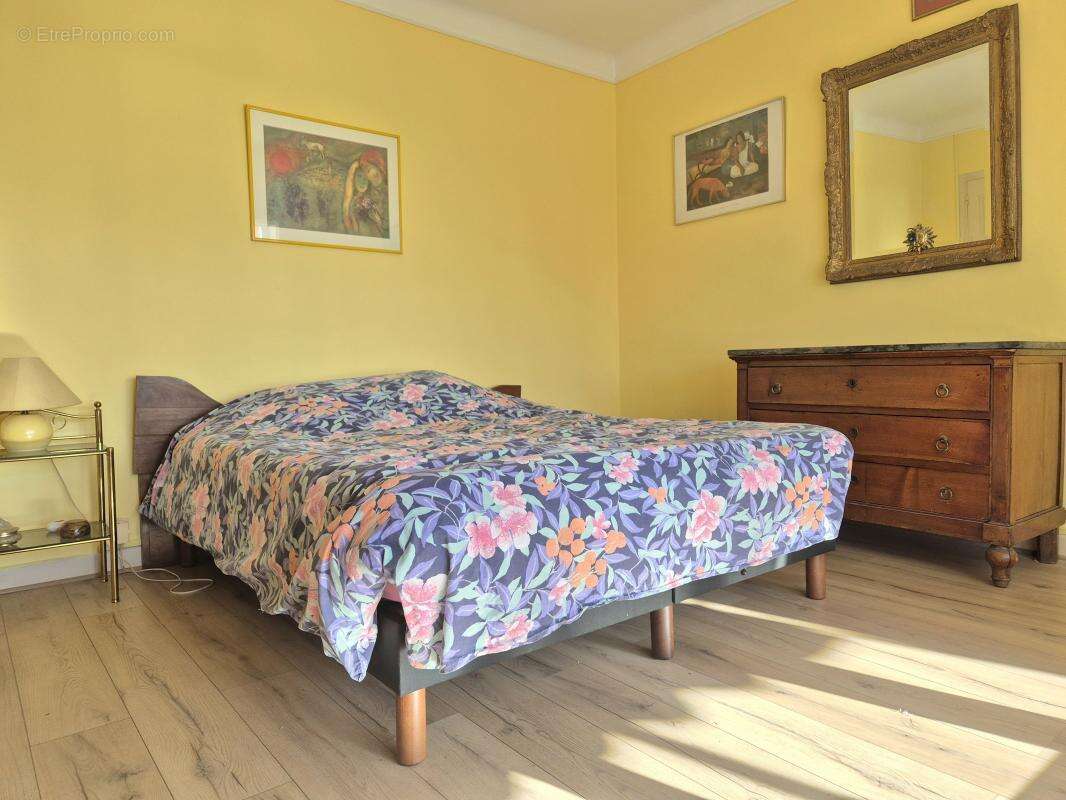 Appartement à VENCE