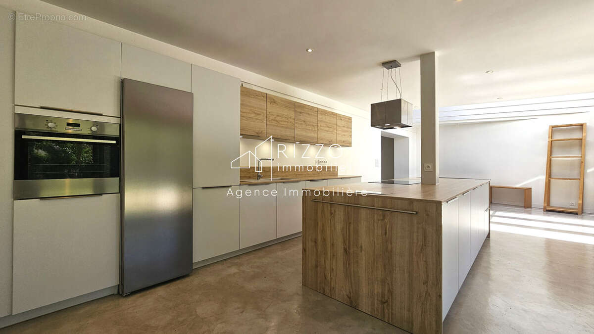 Appartement à DIVONNE-LES-BAINS