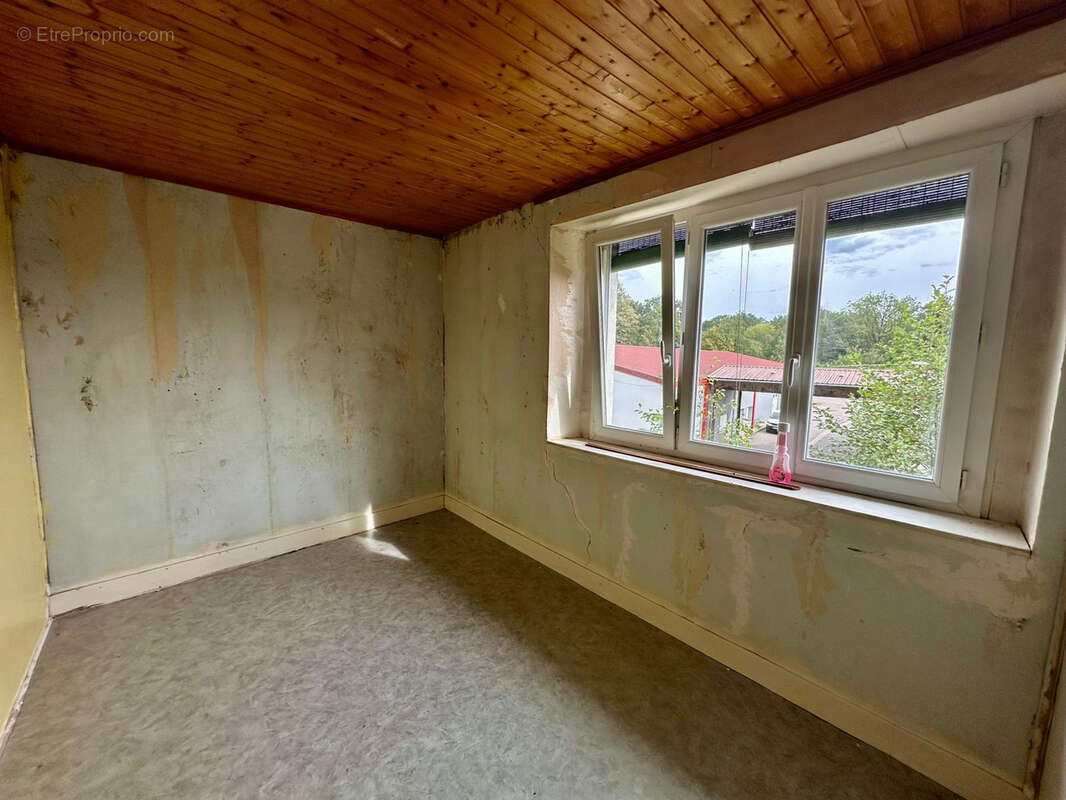 Maison à AILLEVILLERS-ET-LYAUMONT