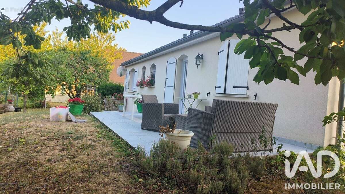 Maison 98 m² à Saint-Pouange  - photo 3