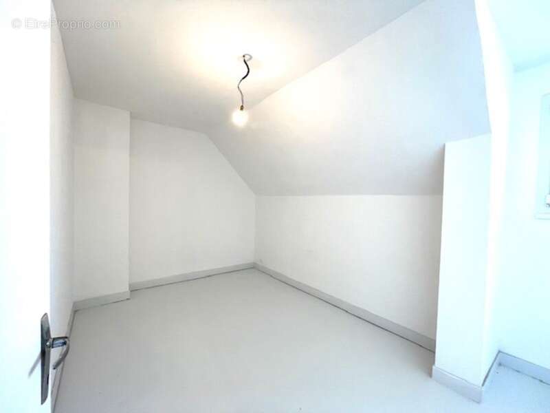 Quartier pavillionnaire - maison familiale de 4 chambres - photo 14