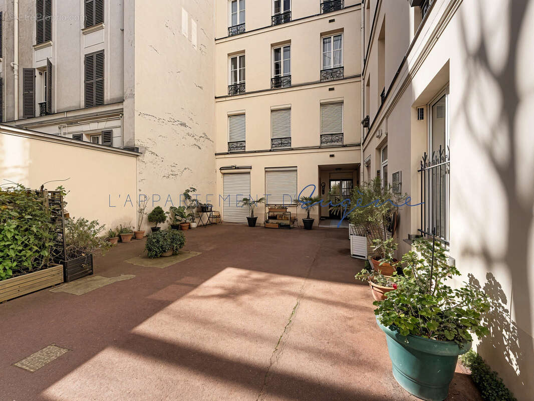 Appartement à PARIS-15E
