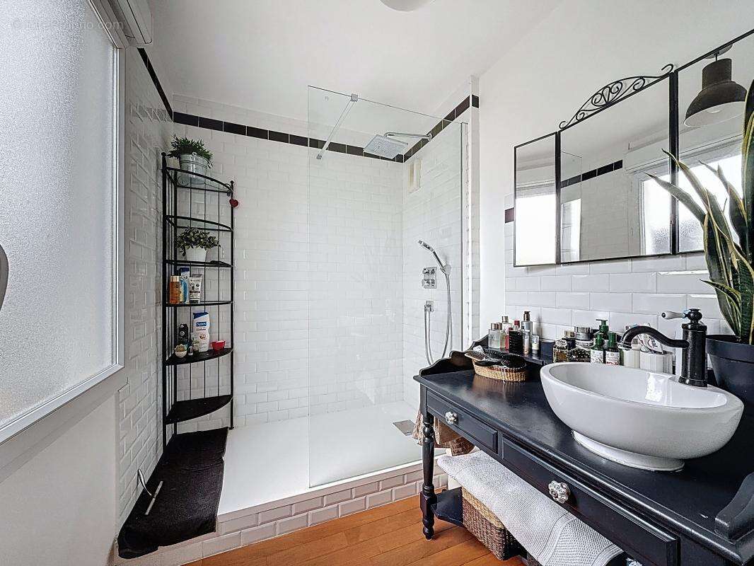 Appartement à MONTIGNY-LE-BRETONNEUX