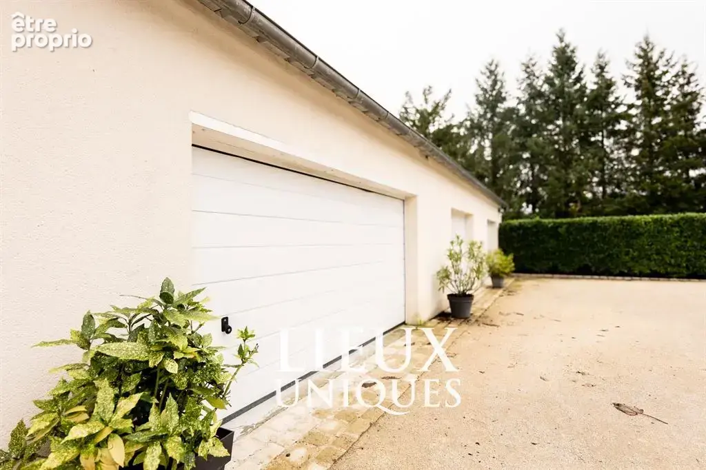 Lieux uniques ® x propriétés privées ® propose garage de 83 m²-bucher de 28 m²-terrain de 1506 m² - photo 3