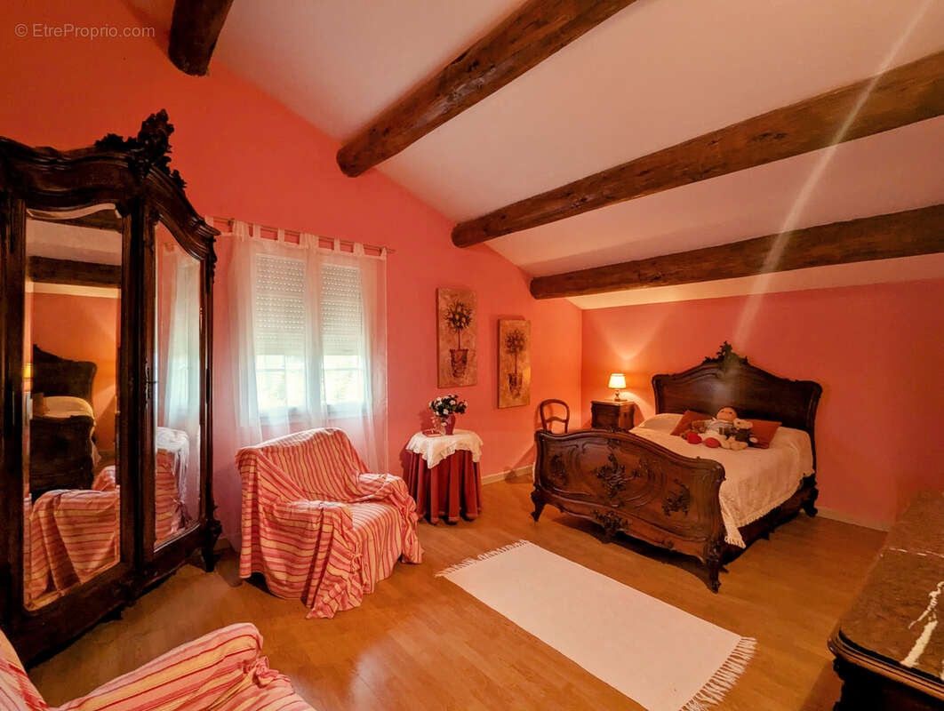 Maison à ESPONDEILHAN