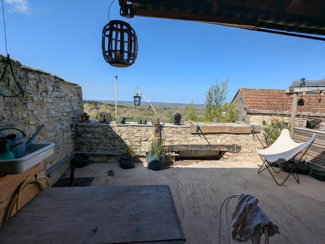 Photo 1 - Maison à SAINT-JEAN-DE-LAUR