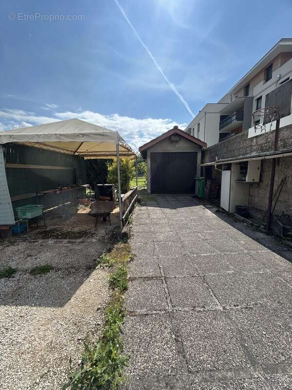 Maison à ECHIROLLES