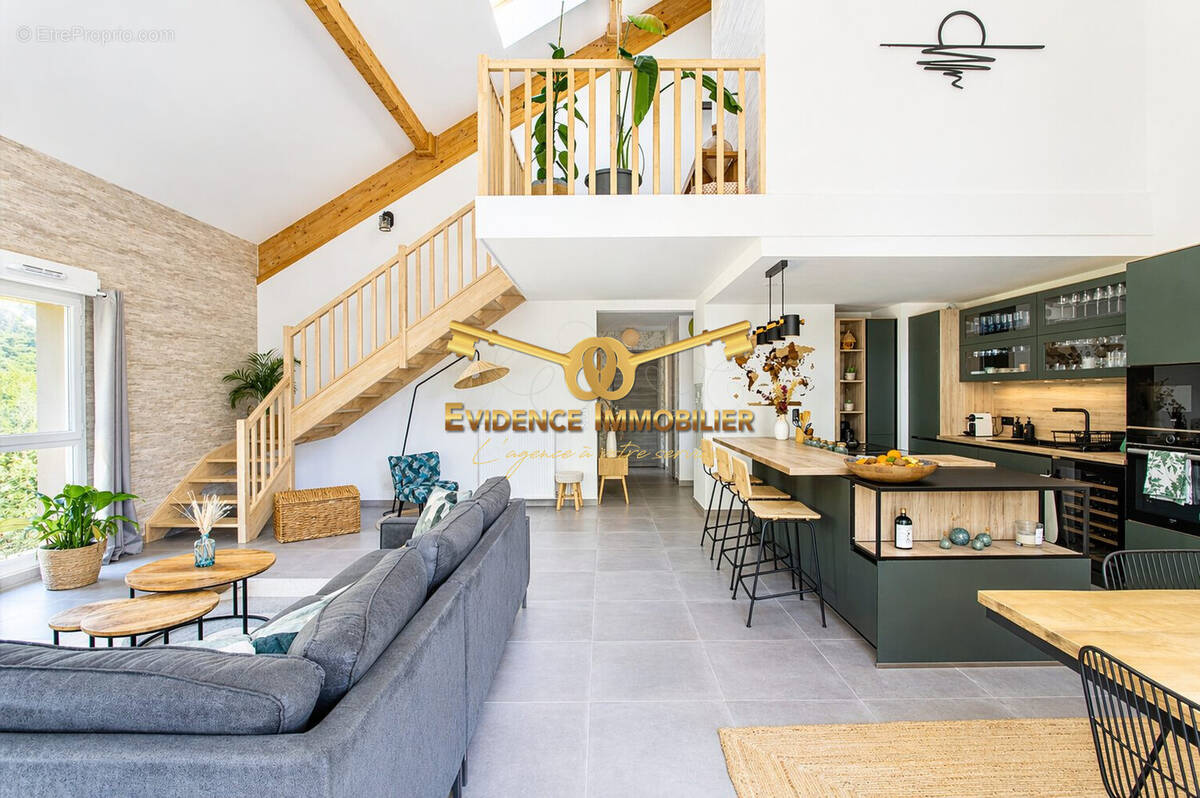 Appartement à GILLY-SUR-ISERE