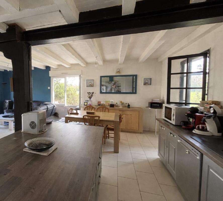 Maison à SAINT-SYMPHORIEN