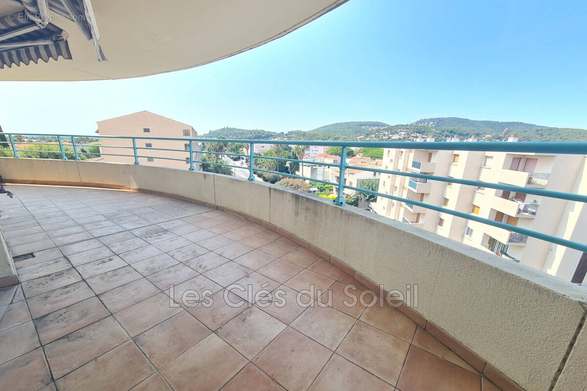 Appartement à HYERES