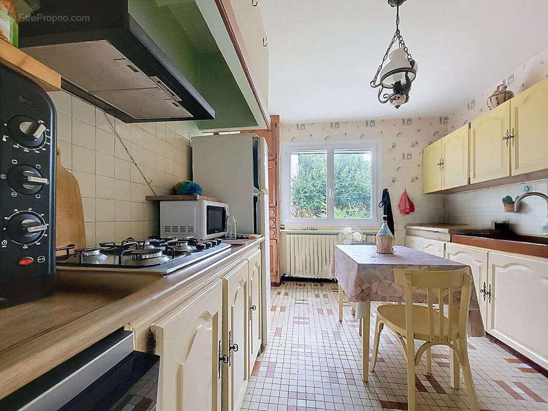 Maison à PAREMPUYRE