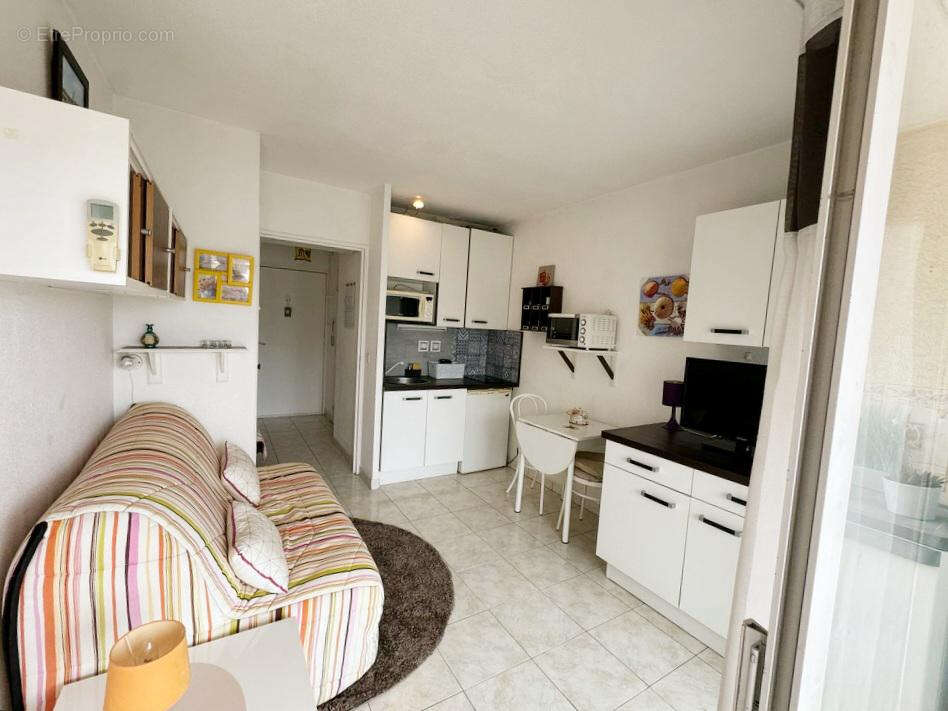 Appartement à MAUGUIO