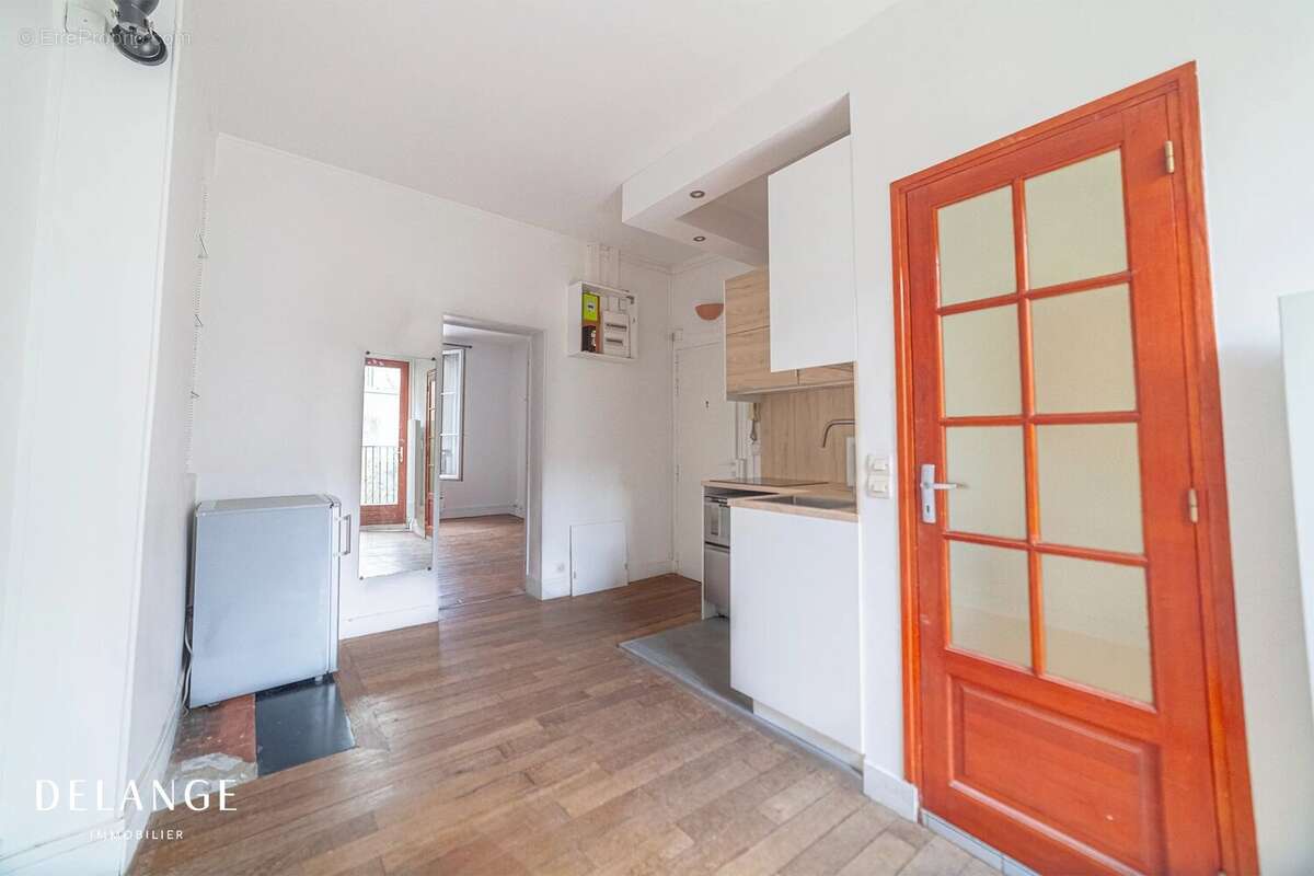 Appartement à PARIS-14E