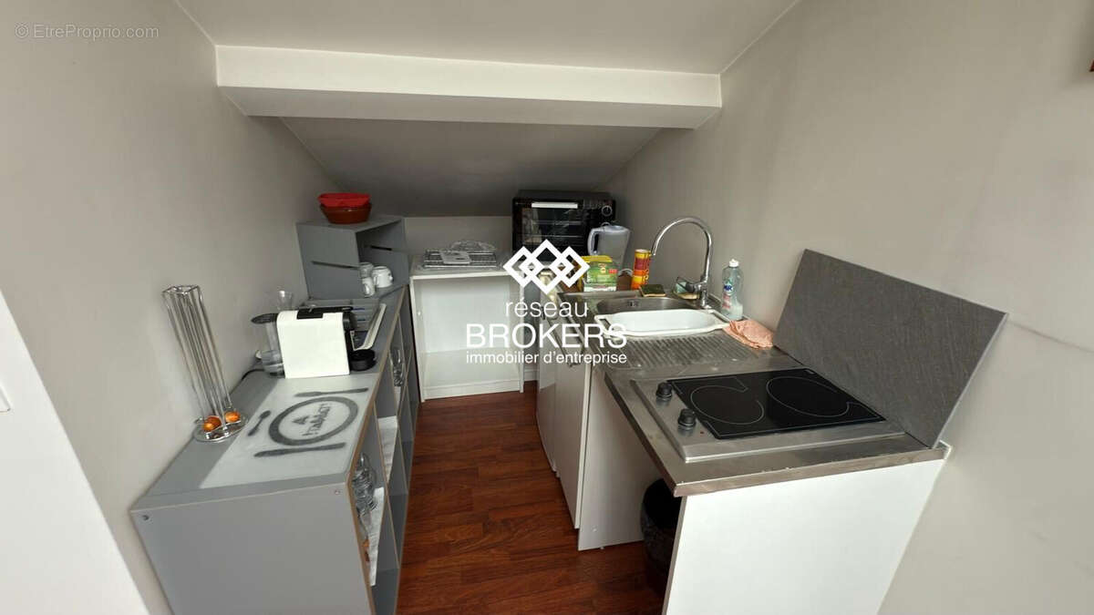 Appartement 397 m² à Villemomble  - photo 8