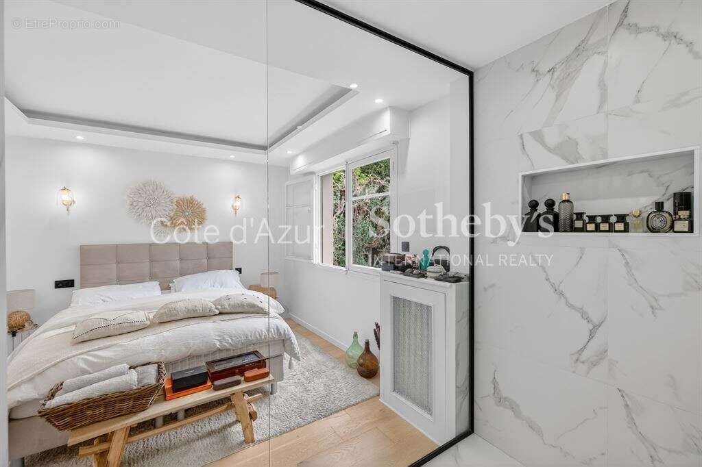 Appartement à LE CANNET