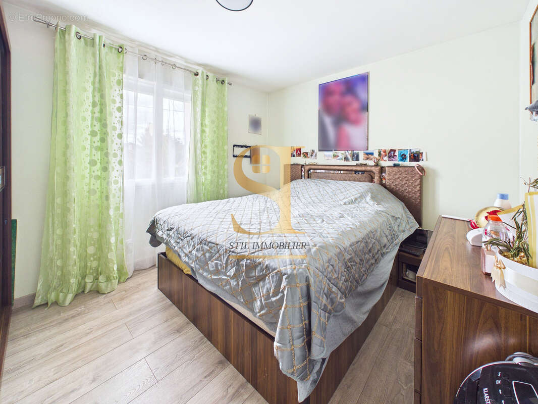 Maison 140 m² à Villeneuve-Saint-Georges  - photo 9