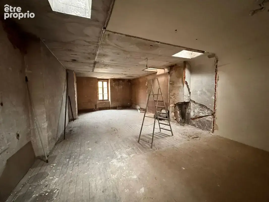 Immeuble avec local commercial - 3 plateaux - nevers centre-ville - photo 4