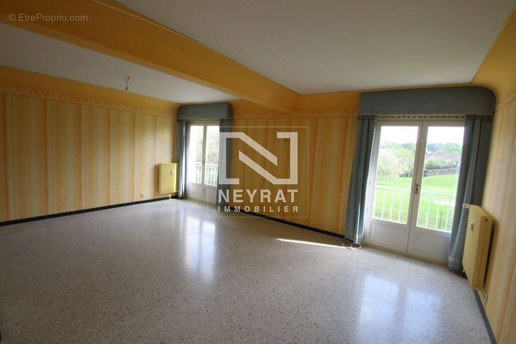 Appartement à PIERRE-DE-BRESSE