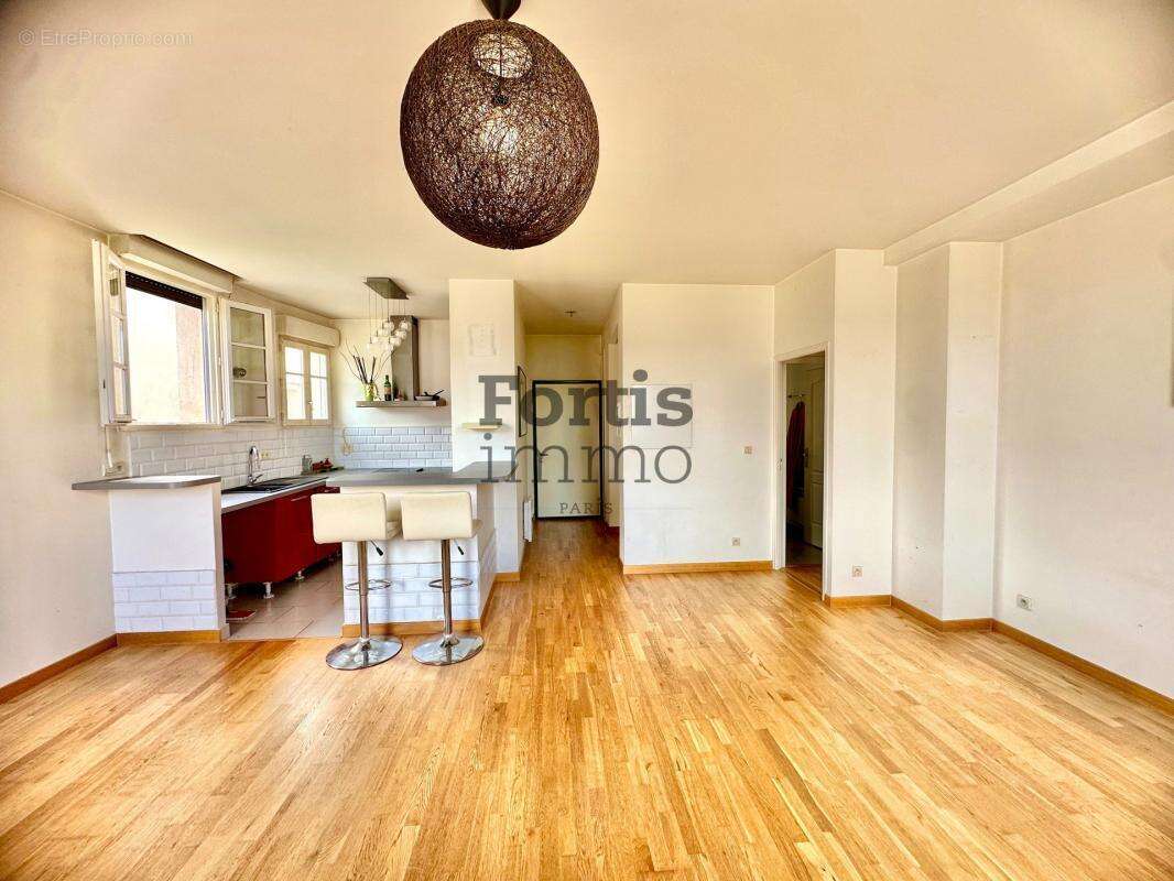 Appartement à CORBEIL-ESSONNES