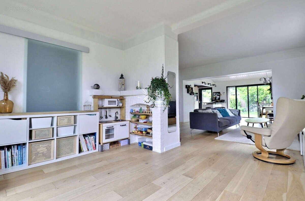 Maison à CROIX