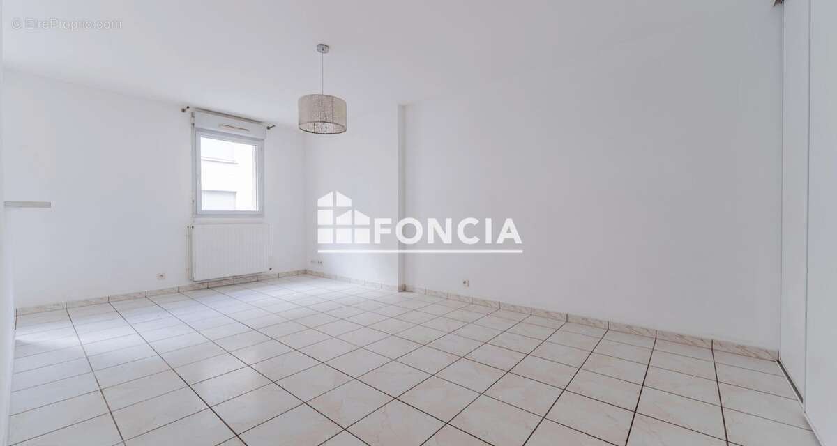 Appartement à LA RICHE