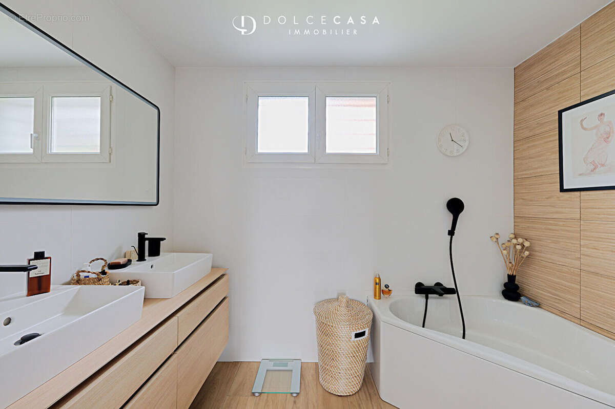 Maison à LE PERREUX-SUR-MARNE