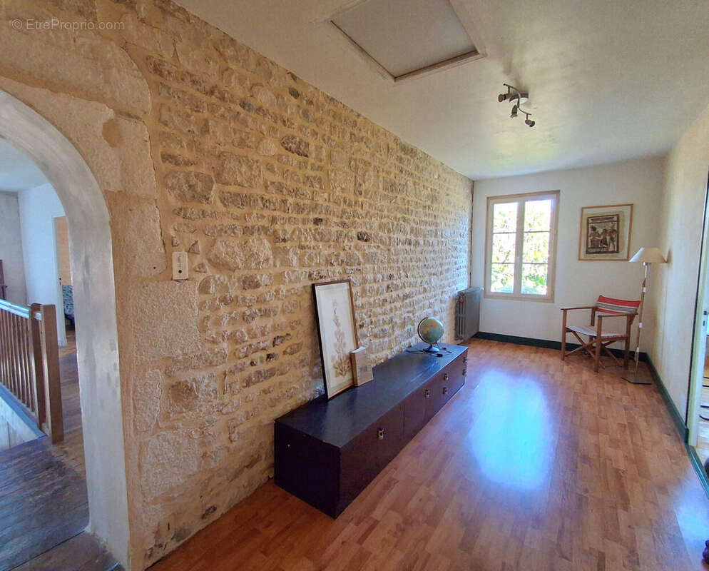 Photo 6 - Maison à VOUILLE