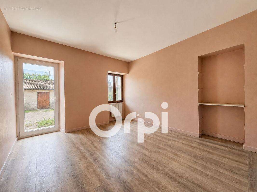 Appartement T3 avec jardin non attenant - photo 6
