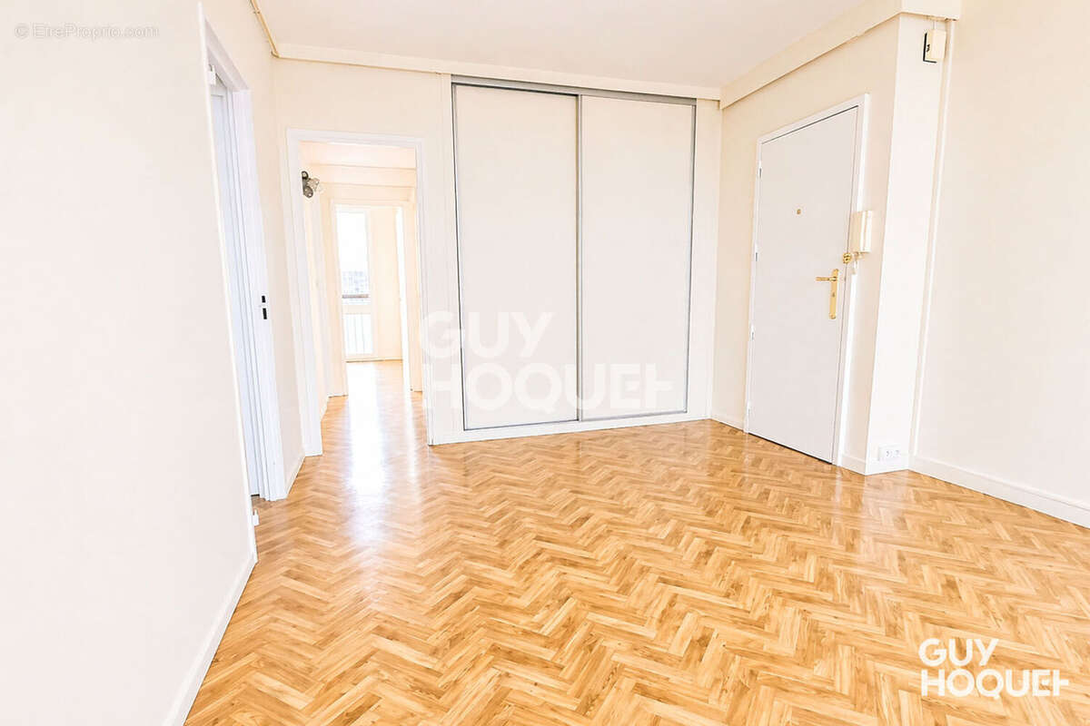 3/4 pièces 65m² - vue dégagée sur forêt  + loggia - photo 10